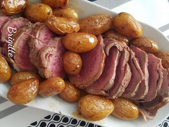 Beef roast with small potatoes