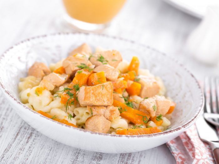 Chicken with carrots, ginger and tarragon