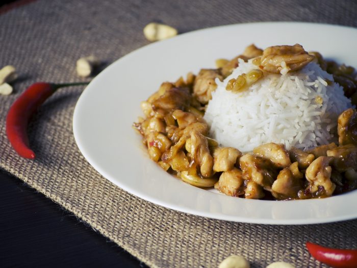 Chicken with cashew nuts